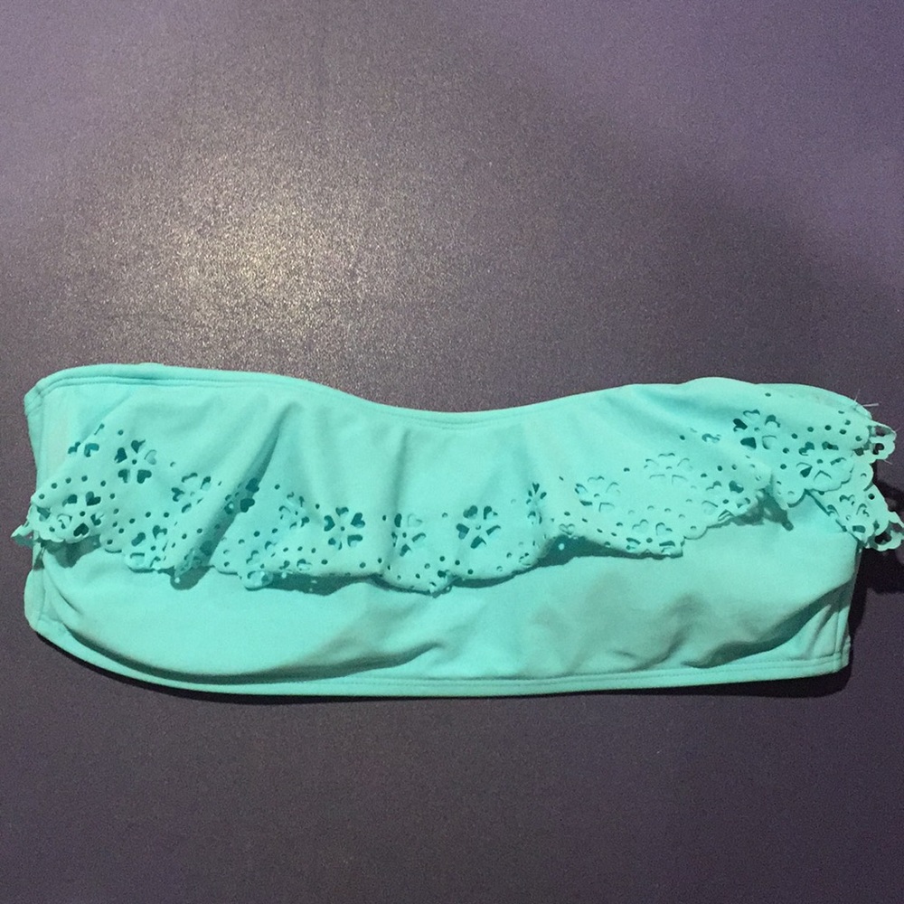 Strapless bathing suit top